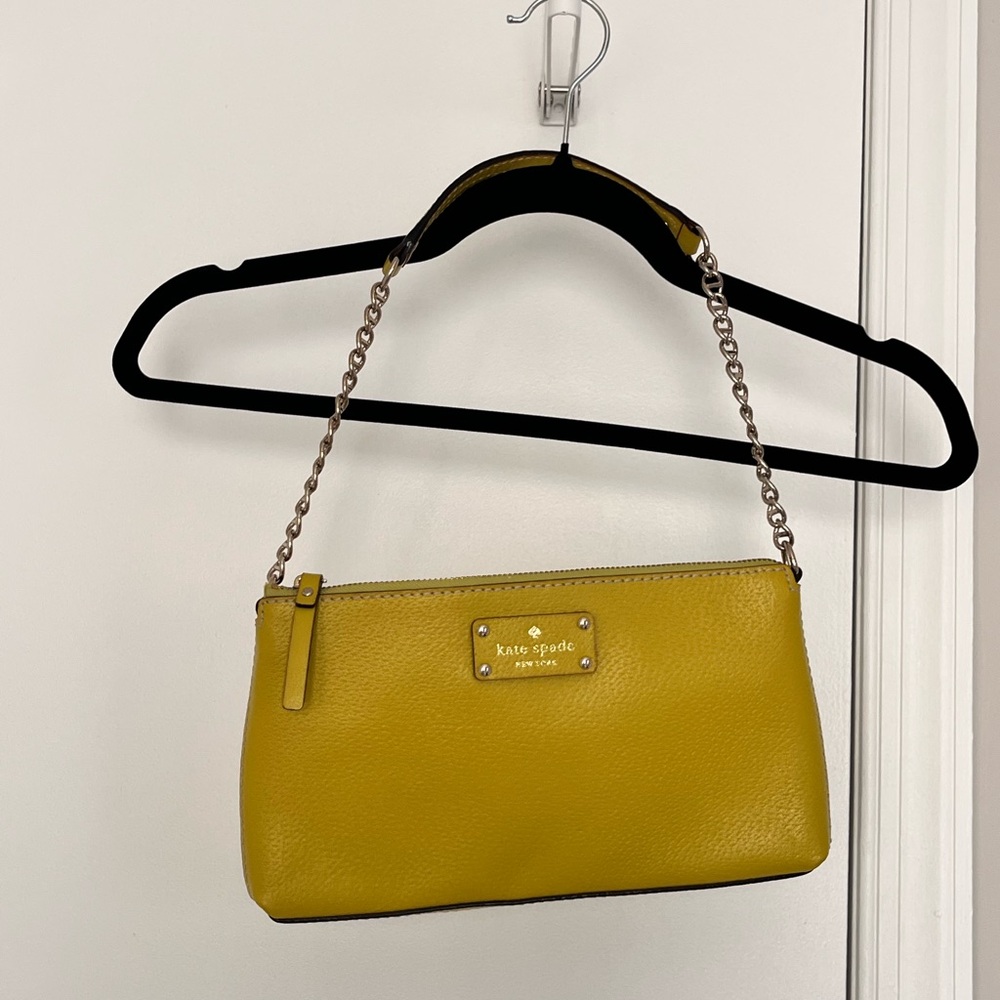 Kate Spade New York Byrd Chain
Link Shoulder Bag